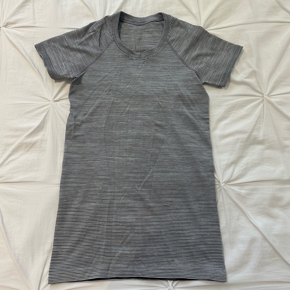 Lululemon Black and White Stripe Swifty Tech